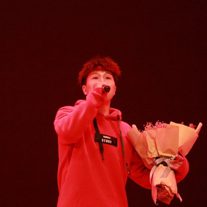 萌白酱视频在线
